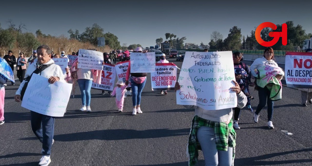 Vecinos de Tecámac cierran la México-Pachuca y advierten con extender su protesta a la CDMX