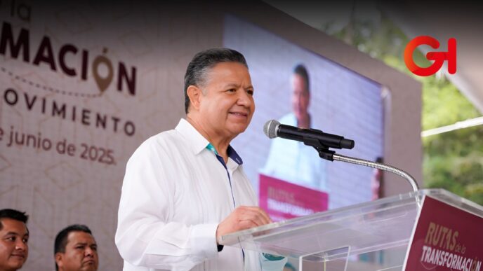 Julio Menchaca reconoce a Naty Castrejón como 'el mejor secretario de educación' de México