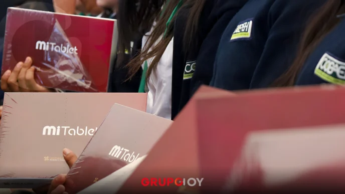 Hidalgo reduce brecha digital con entrega de tabletas en zonas vulnerables