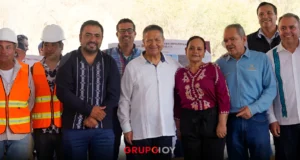 Julio Menchaca construye 1,034 km de caminos y carreteras