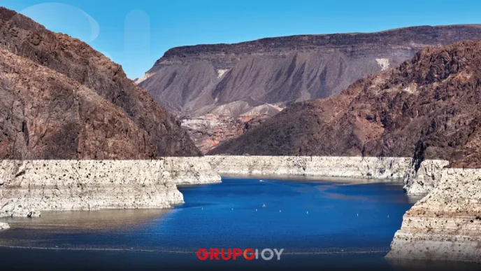 Desfogue de la presa Zimapán