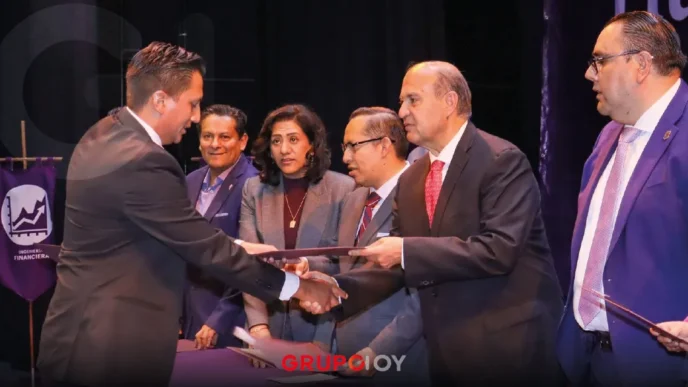 graduación Universidad Politécnica de Pachuca