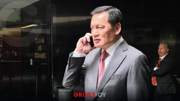 Osorio Chong niega buscar candidatura en Morena y reta a Noroña a probarlo