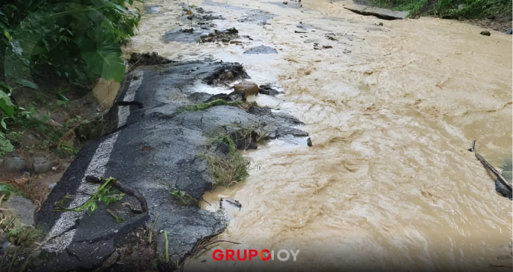Hidalgo bajo alerta: Intensas lluvias provocan desbordamiento de ríos y daños en varios municipios