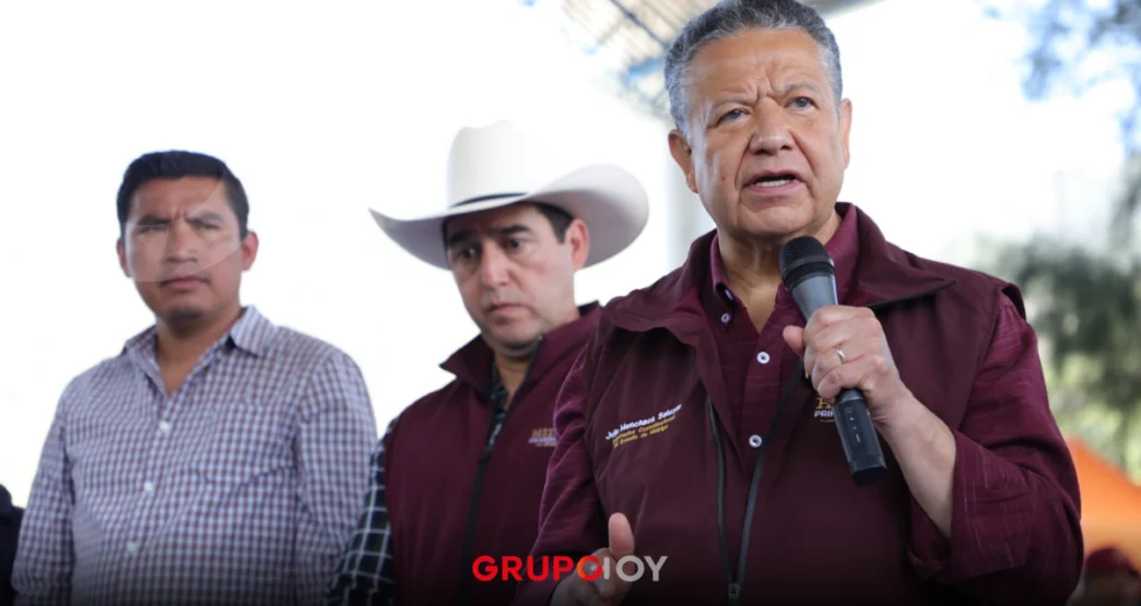 Julio Menchaca supervisa atención a afectados por las intensas lluvias en Nicolás Flores, Hidalgo