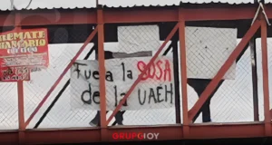 La UAEH 'auxilia' a La Sosa Nostra en el día de la autonomía universitaria