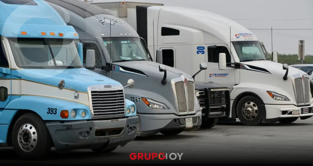 Levantan el megabloqueo carretero tras reunión con la Secretaría de Gobernación