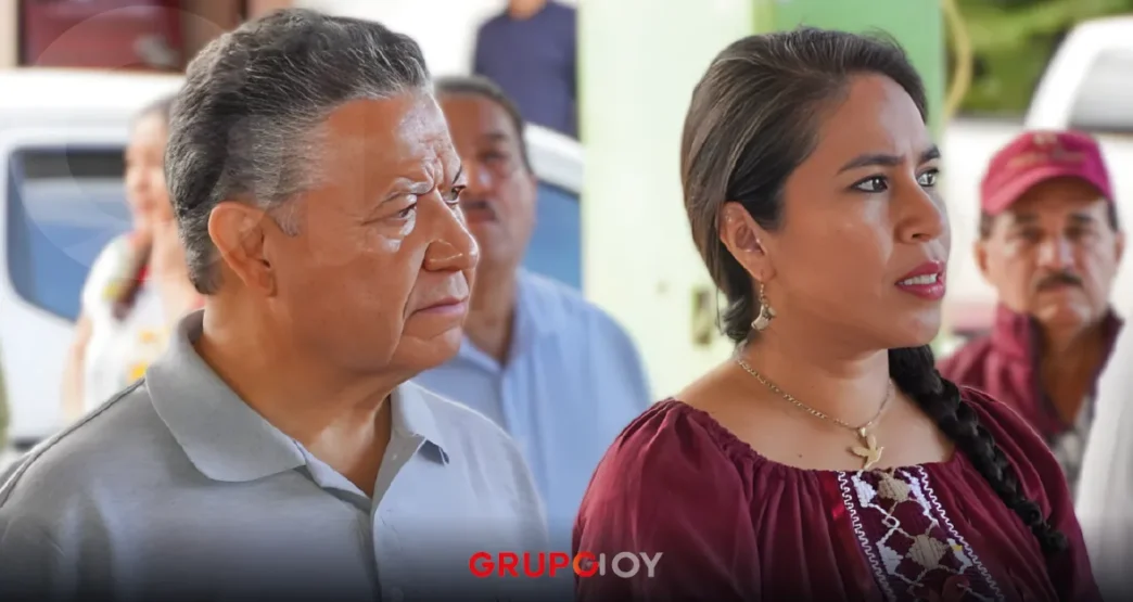 Simey Olvera trabaja junto a Julio Menchaca en Atlapexco