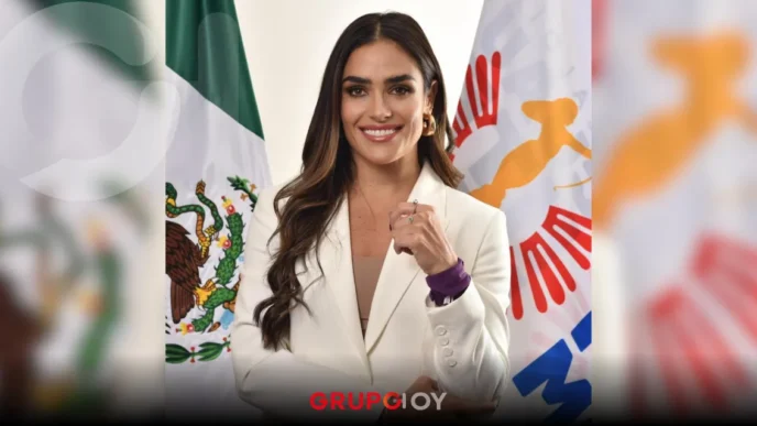 Alessandra Rojo de la Vega humilla a la 4T con vestido de AliExpress