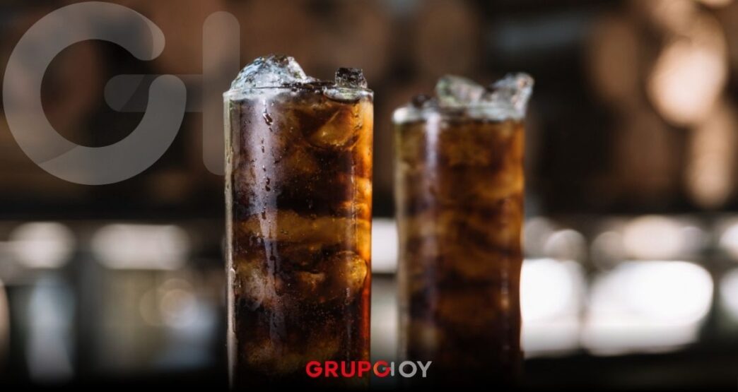 Suben hasta 20% las bebidas con refresco en bares y cantinas de Pachuca en 2026