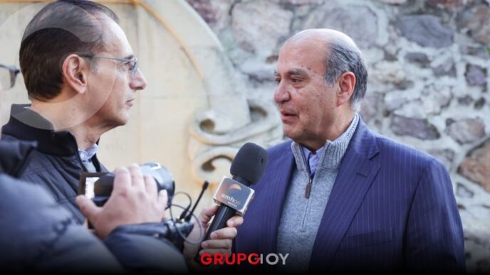 Naty Castrejón presente en la 9ª Semana del Periodismo en Hidalgo