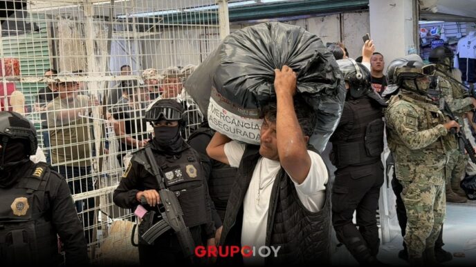 Operativo en Tepito: decomisan productos pirata del Mundial 2026