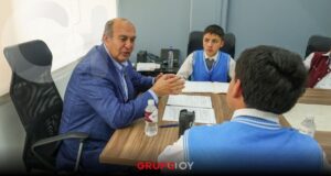 Naty Castrejón se reúne con estudiantes de la telesecundaria en Carboneras y escucha sus inquietudes