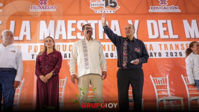 SEPH y la SNTE Sección 15 reconocen a las maestras y los maestros en Tula