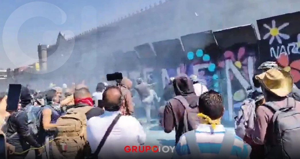 Marcha de la Generación Z: Encapuchados abren vallas en Palacio Nacional