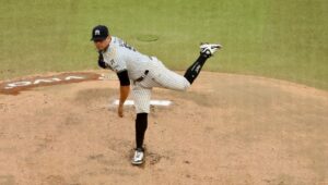 Sultanes le pega primero a Charros en playoffs de la LMB