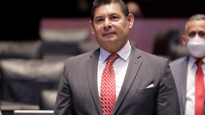 Alejandro Armenta defiende apertura a nuevos perfiles en la Cuarta Transformación