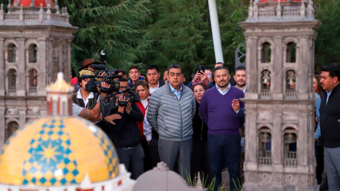 Inauguración del Rehabilitado "Paseo de Gigantes" en el Parque "La Constancia"