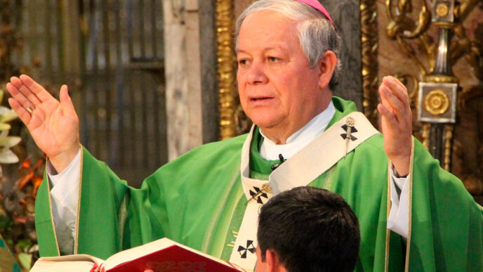 Arzobispo de Puebla, Víctor Sánchez, se someterá a intervención quirúrgica