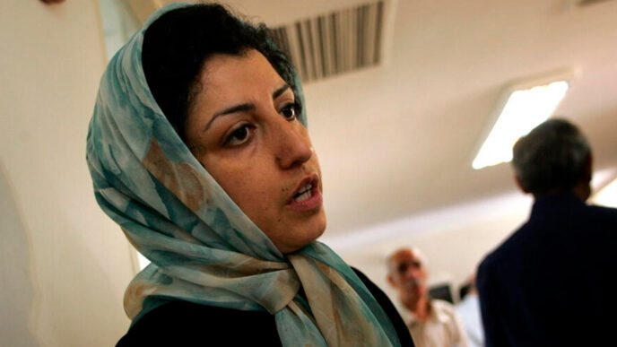 Narges Mohammadi, ganadora del Nobel de la Paz, condenada a 15 meses de prisión en Irán