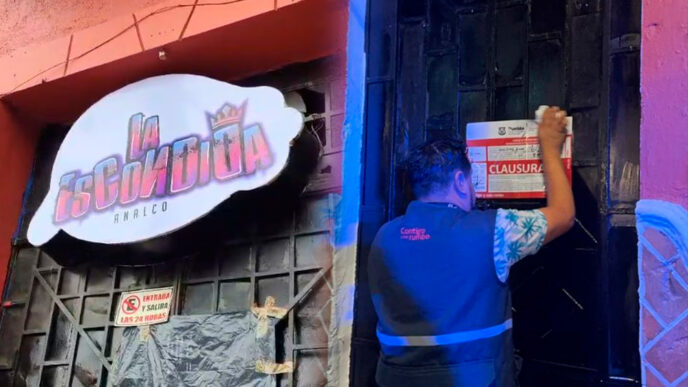 Clausuran bar en Puebla por permitir entrada de menores y prácticas ilegales