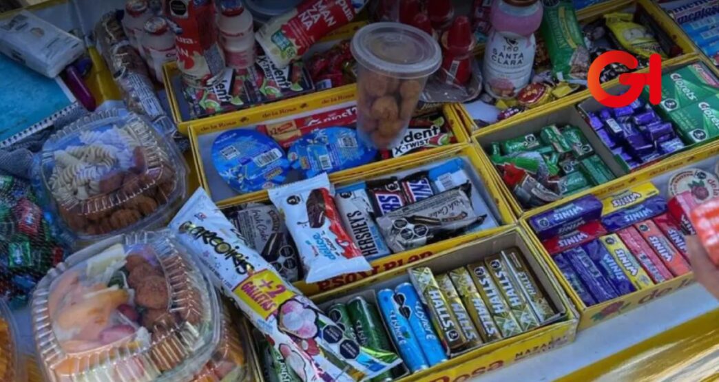 Puebla prohíbe la venta de comida chatarra en escuelas para proteger a los niños