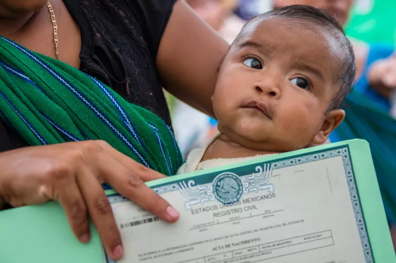 acta de nacimiento mamá