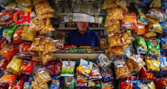 Retirarán puestos con comida chatarra afuera de escuelas en Puebla