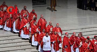 Tras la muerte del papa Francisco, el 7 de mayo inicia el cónclave para elegir un nuevo pontífice, entre los candidatos hay latinoamericanos.
