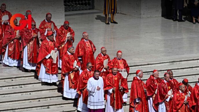 Tras la muerte del papa Francisco, el 7 de mayo inicia el cónclave para elegir un nuevo pontífice, entre los candidatos hay latinoamericanos.