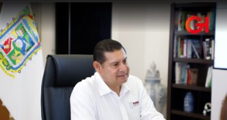 Alejandro Armenta apoyará a migrantes en Los Ángeles con asesoría legal