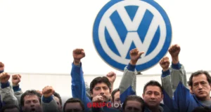 Conflicto salarial en Volkswagen Puebla llega a tribunales federales