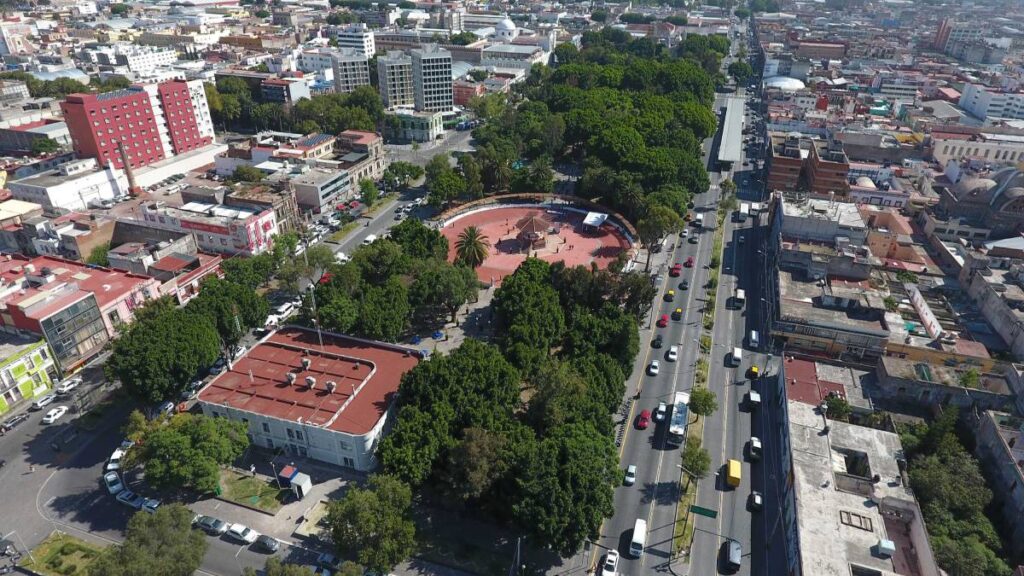 Paseo Bravo