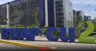 Estudiantes de la BUAP se manifiestan