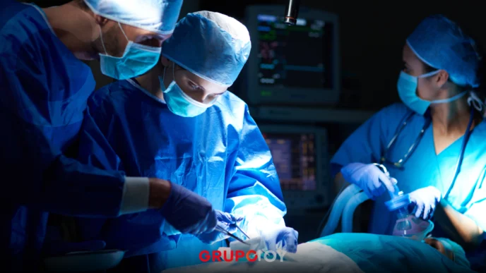 Primera cirugía de rodilla con IA se lleva a cabo en Puebla