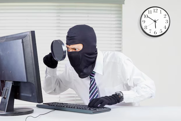 Detectan 50 páginas fraudulentas en Puebla que engañan con trabajos y vehículos