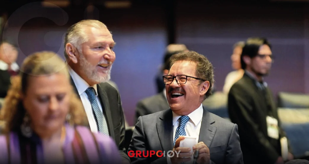 Ignacio Mier rinde primer informe en Puebla entre críticas, ausencias y apoyo de Adán Augusto López