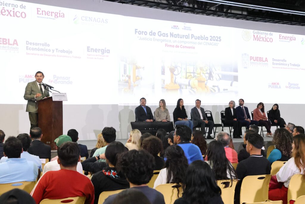 Armenta firma convenio con CENAGAS