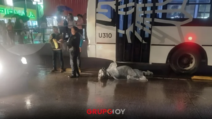 Estudiante de la BUAP fallece atropellada por RUTA