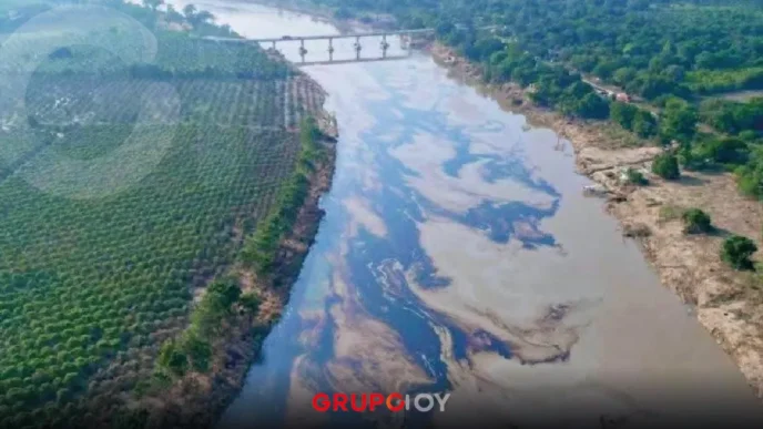 Nueva crisis en Veracruz: Derrame de hidrocarburos afecta al Río Pantepec
