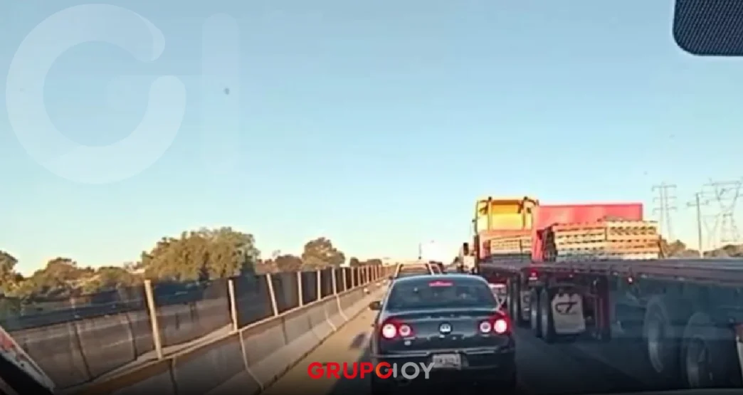 Congestión vehicular en la autopista México–Puebla este martes