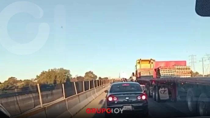 Congestión vehicular en la autopista México–Puebla este martes