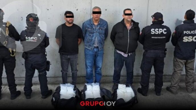 Detienen en CDMX a presuntos integrantes los Cabrera Sarabia con 50 kilos de metanfetamina