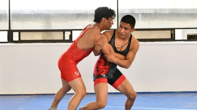 BUAP gana 7 medallas en el Abierto Mexicano de Lucha 2026 en CDMX