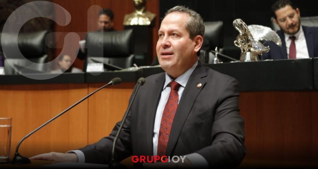 Eruviel Ávila es acusado por su esposa de violencia psicológica y amenazas