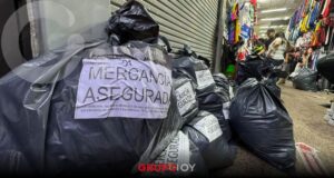 Operativo en el Centro Histórico: Decomisan más de 19 mil productos "piratas" del Mundial 2026