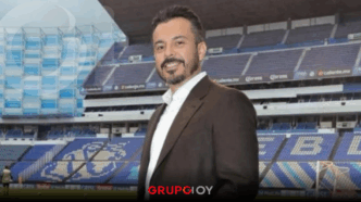 José Luis García Parra lanza muñeco para promocionar su imagen