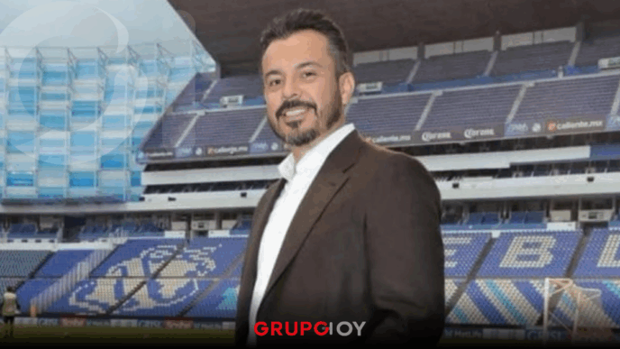 José Luis García Parra lanza muñeco para promocionar su imagen