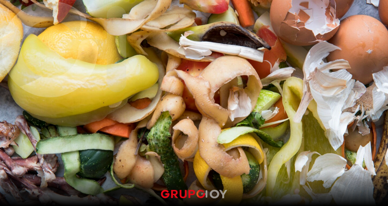 Frutas, verduras y otros residuos inundan al mercado de Tlaxcala