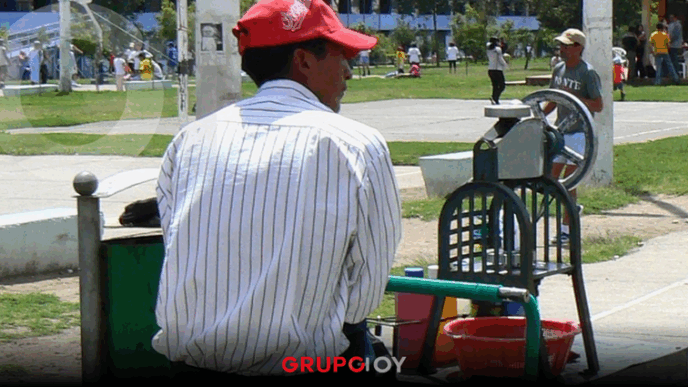 Ambulantes en Tlaxcala: El medio de supervivencia para adultos mayores